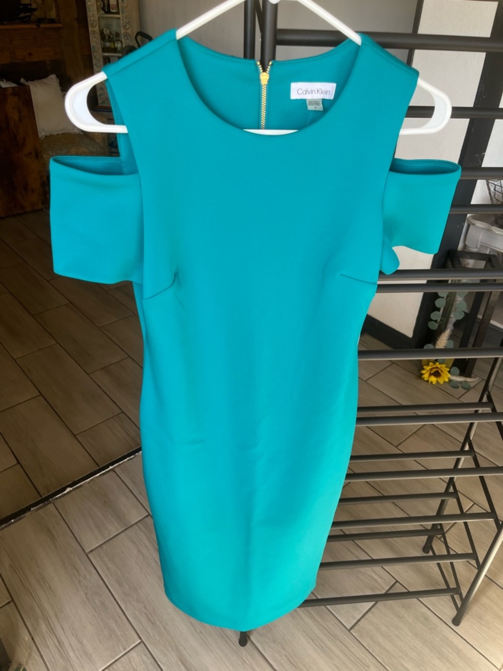 Calvin Klein Turquoise Cold-Shoulder Midi Sheath Dress